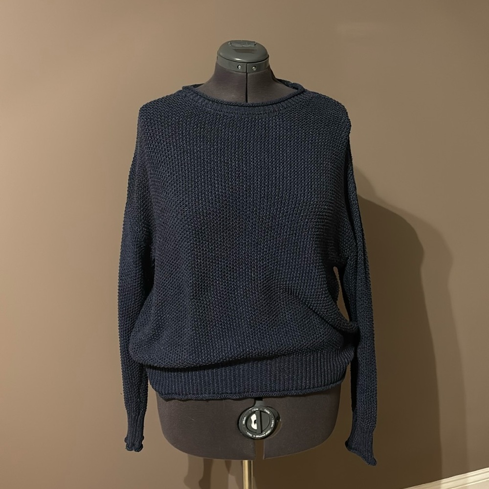 Jessica Simpson sweater
